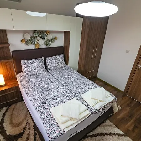 Cosy Luxury Flat In The Centrum- 90sqm - 3 Rooms. Lejlighed *