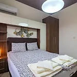 Cosy Luxury Flat In The Centrum- 90sqm - 3 Rooms. Διαμέρισμα