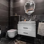 Διαμέρισμα Cosy Luxury Flat In The Centrum- 90sqm - 3 Rooms. Βάρνα