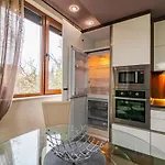 Cosy Luxury Flat In The Centrum- 90sqm - 3 Rooms. Διαμέρισμα Βάρνα