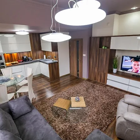 Apartment Cosy Luxury Flat In The Centrum- 90sqm - 3 Rooms. *