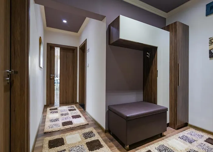 Cosy Luxury Flat In The Centrum- 90sqm - 3 Rooms. شقة فارنا
