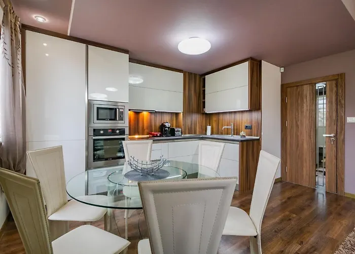 Appartement Cosy Luxury Flat In The Centrum- 90sqm - 3 Rooms. Varna